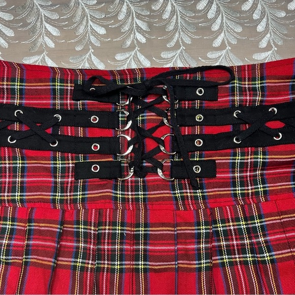 Tripp NYC Y2K Grunge, Emo Plaid Red Skirt w/ Black Lace-Up Detail -Size L -SK06 - Picture 3 of 8